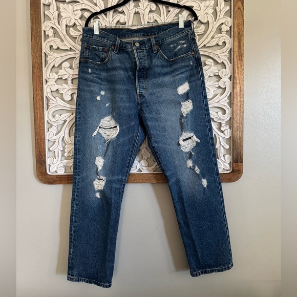 Levi's Blue Boyfriend Jeans with Distressed Details - Picture 1 of 4